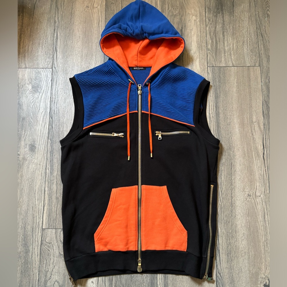 Balmain colorblocked hoodie vest. Used, excellent condition. Size XL. AUTHENTIC